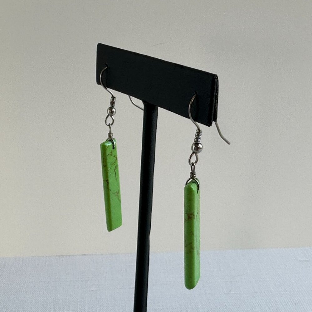 Green Glass Bar Drop Earrings - Picture 4 of 10